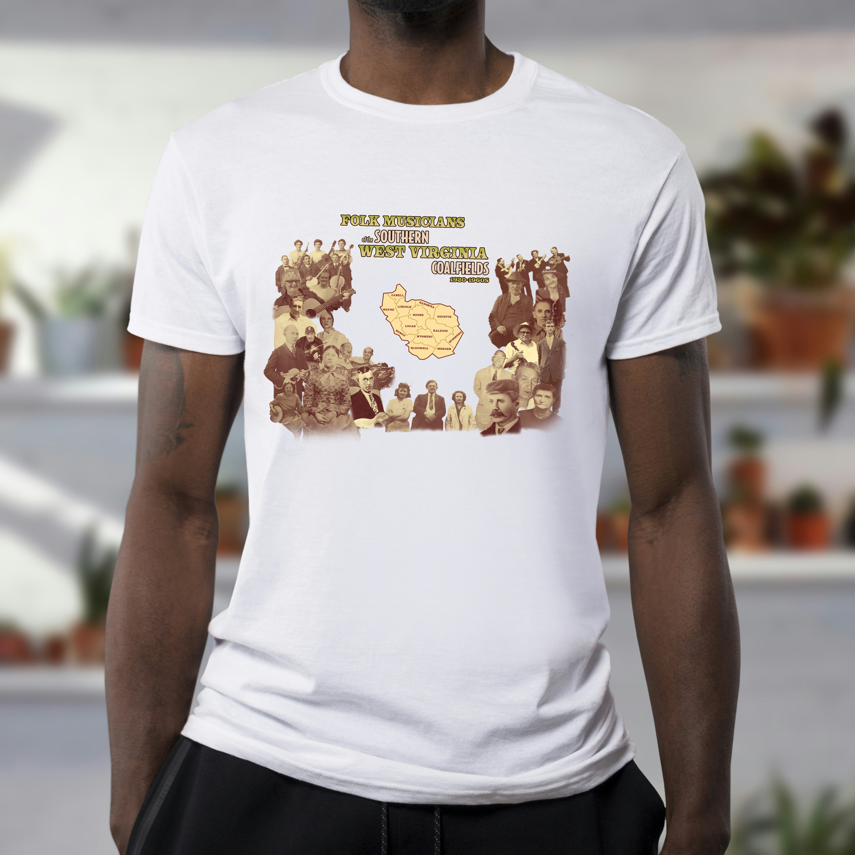 sketch on the final execustion with the snake wrapping around the hand